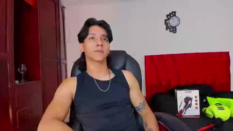 Snapshot of trevor_belmon chatting on 09-12-25, 01:17 Trevor Belmon online show from 09-12-25, 01:17