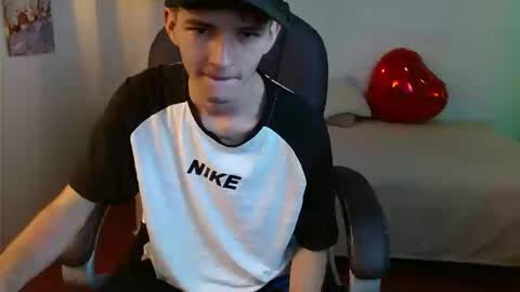 Snapshot of trevor_mob chatting on 03-11-26, 07:42 trevor_mob online show from 03-11-26, 07:42