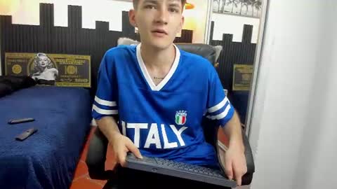 Snapshot of trevor_mob chatting on 06-13-26, 06:17 trevor_mob online show from 06-13-26, 06:17