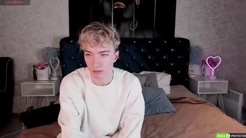 TrevorBenson online show from 11-25-25, 03:28