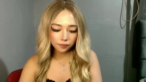 trexie_fucks15 online show from 10-03-25, 11:24