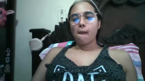 triana_bell online show from 01-29-25, 10:22