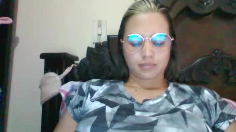 triana_bell online show from 02-07-25, 10:09