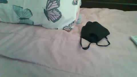 triana_bell online show from 02-26-25, 05:50