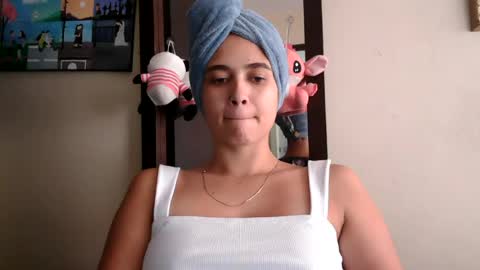Snapshot of triana_bell chatting on 06-12-26, 06:29 triana_bell online show from 06-12-26, 06:29