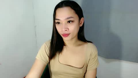 tricia_slut online show from 11-05-25, 05:07