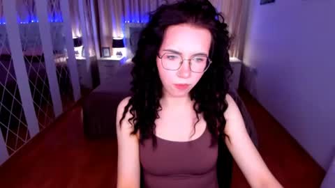 TriciaDaisy online show from 06-14-26, 04:03