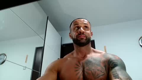 tridentmuscles online show from 11-17-25, 01:17