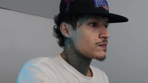 - trieone online show from 03-05-25, 04:13