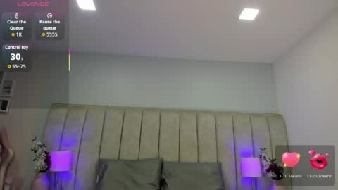 Snapshot of trieximars chatting on 05-21-26, 12:12 Triexi Mars online show from 05-21-26, 12:12