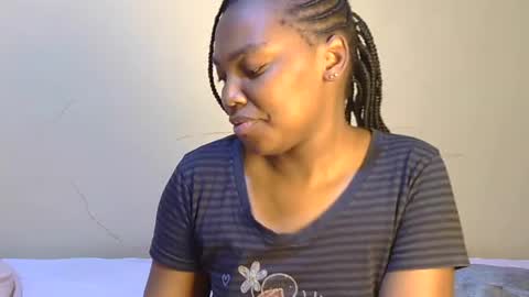 trina_z online show from 07-26-26, 10:33
