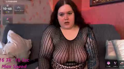Snapshot of trinititi chatting on 07-11-26, 10:07 Tina online show from 07-11-26, 10:07