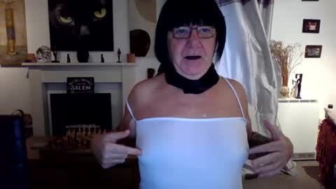 trinity1011 online show from 10-29-25, 07:32