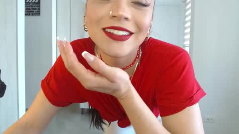 Snapshot of trinity_prestige chatting on 02-04-25, 04:18 TRINITY online show from 02-04-25, 04:18