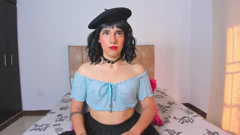 Snapshot of trinydoll chatting on 09-14-25, 12:59 Triny online show from 09-14-25, 12:59