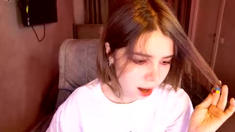 Snapshot of tripleprinces chatting on 11-25-25, 05:24 tripleprinces online show from 11-25-25, 05:24