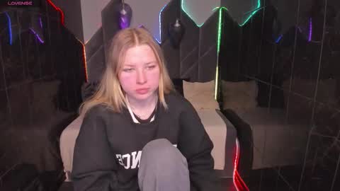 Snapshot of triplesec_ chatting on 10-23-25, 06:34 Tasya online show from 10-23-25, 06:34