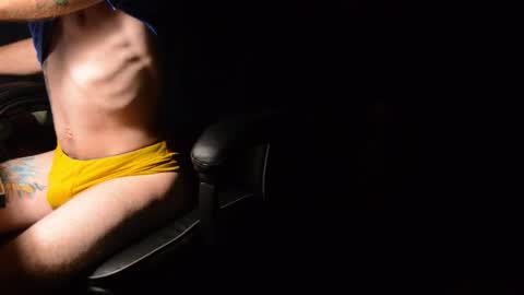 Snapshot of tripstocum chatting on 11-30-25, 02:59 FluideAmer online show from 11-30-25, 02:59