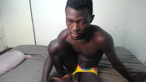 Snapshot of trisboo5 chatting on 12-18-24, 05:37 Trisboo5 online show from 12-18-24, 05:37