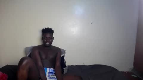 Snapshot of trisboo5 chatting on 02-23-25, 01:10 Trisboo5 online show from 02-23-25, 01:10