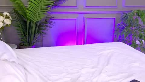 trisha_winslet online show from 10-06-25, 08:45