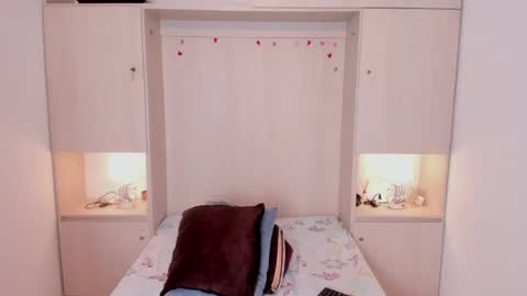Snapshot of trishamoon chatting on 05-31-26, 04:09 TRISHA online show from 05-31-26, 04:09