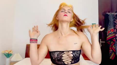 Trista online show from 04-30-26, 03:24