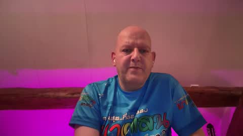 Snapshot of tritonspace chatting on 02-25-26, 07:34 Triton online show from 02-25-26, 07:34