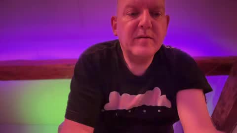 Snapshot of tritonspace chatting on 04-24-26, 03:53 Triton online show from 04-24-26, 03:53