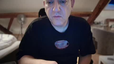 Snapshot of tritonspace chatting on 05-03-26, 07:09 Triton online show from 05-03-26, 07:09