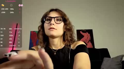 Snapshot of trixibell chatting on 10-04-25, 04:10 trixibell online show from 10-04-25, 04:10