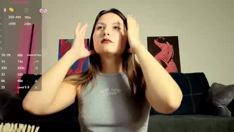 Snapshot of trixibell chatting on 10-15-25, 05:07 trixibell online show from 10-15-25, 05:07