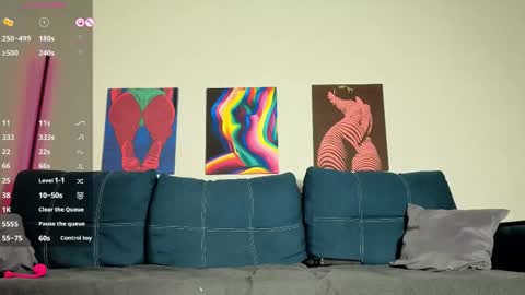 trixibell online show from 04-24-26, 04:04