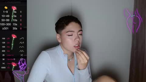 Snapshot of trixie_tangg chatting on 03-11-25, 10:53 Kitty online show from 03-11-25, 10:53