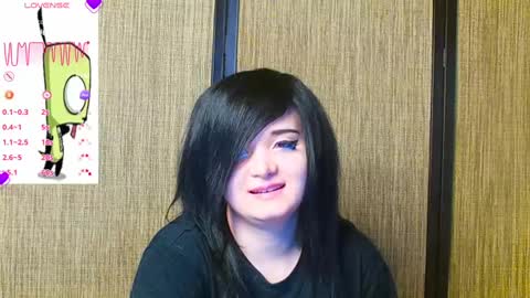 Snapshot of trixiedoescamcam chatting on 03-08-25, 01:17 trixiedoescamcam online show from 03-08-25, 01:17