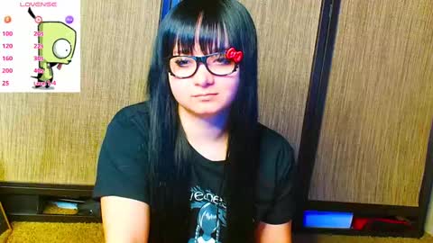 Snapshot of trixiedoescamcam chatting on 10-16-25, 01:06 trixiedoescamcam online show from 10-16-25, 01:06