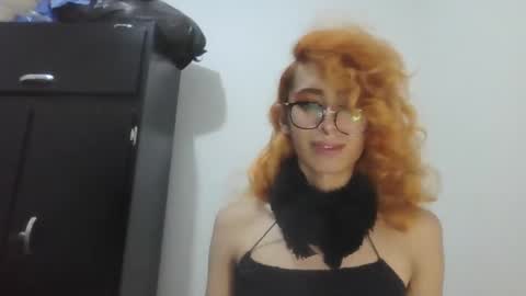 Snapshot of trixy_roses chatting on 01-30-25, 12:07 Trixy Rose online show from 01-30-25, 12:07