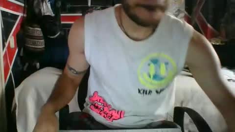 Snapshot of trizquelmen chatting on 05-11-26, 06:38 Andrew online show from 05-11-26, 06:38