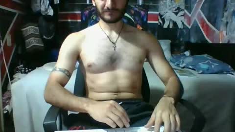 Snapshot of trizquelmen chatting on 05-23-26, 07:35 Andrew online show from 05-23-26, 07:35