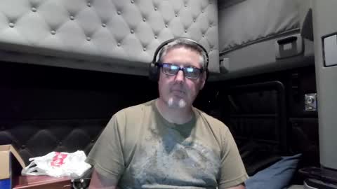 Snapshot of trkdrvr4you chatting on 09-30-25, 01:21 TiggerLover73 online show from 09-30-25, 01:21