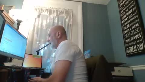 Snapshot of trodgers136 chatting on 12-11-24, 02:22 TRodgers online show from 12-11-24, 02:22