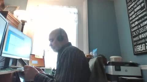 Snapshot of trodgers136 chatting on 01-15-25, 03:39 TRodgers online show from 01-15-25, 03:39