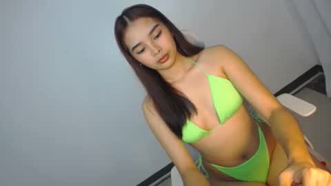 Snapshot of tropicalmuse chatting on 06-01-26, 02:08 Ash online show from 06-01-26, 02:08