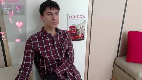 Snapshot of troy_boy20 chatting on 10-21-25, 08:42 Troy online show from 10-21-25, 08:42