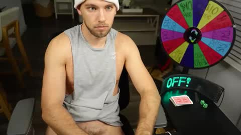 Snapshot of troy_greenxo chatting on 06-08-26, 02:23 Troy Green online show from 06-08-26, 02:23