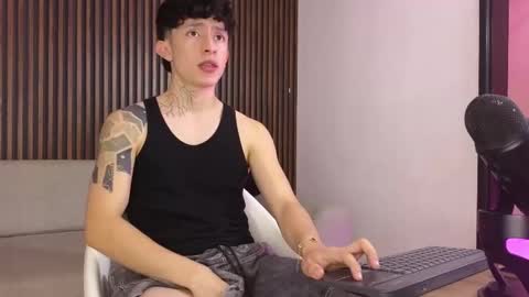 Troy online show from 09-08-25, 07:35