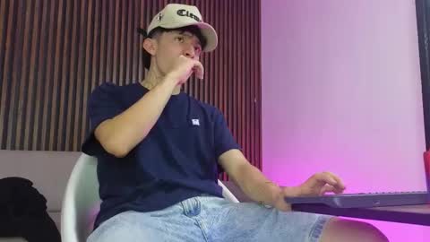 Troy online show from 09-11-25, 08:53