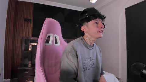 Troy online show from 09-12-25, 07:25