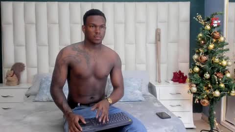 Snapshot of troykhalil chatting on 12-17-24, 09:16 Troy Khalil online show from 12-17-24, 09:16