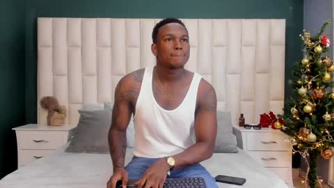 Snapshot of troykhalil chatting on 12-19-24, 07:40 Troy Khalil online show from 12-19-24, 07:40